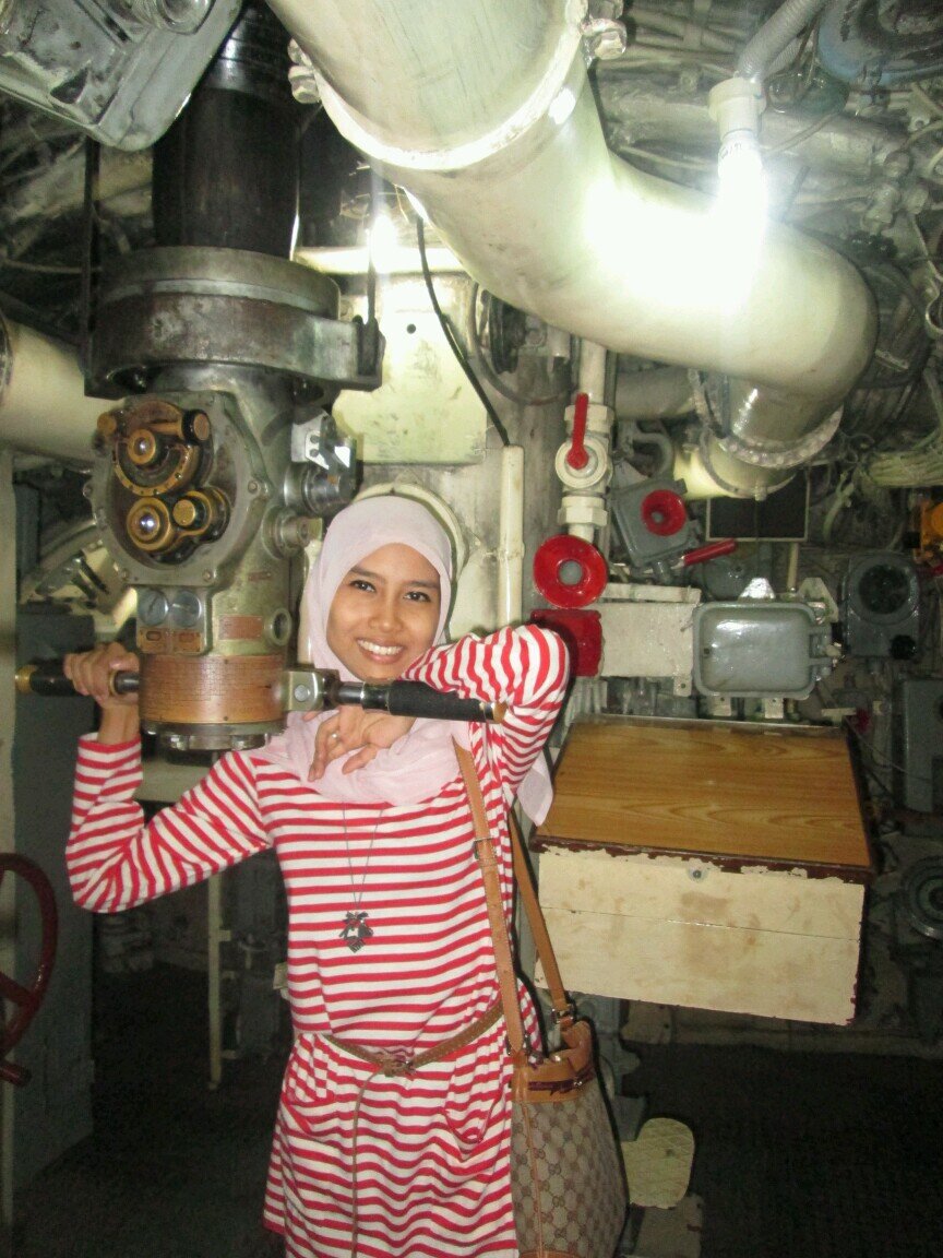 theteea's profile picture. sutrisno - endang - tiara - tamara.