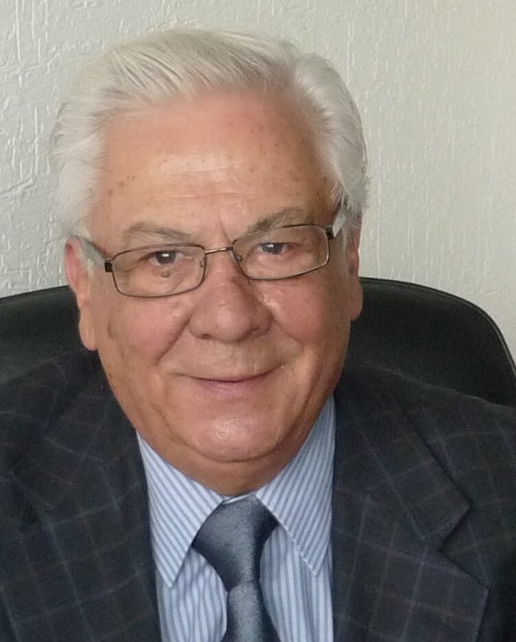 Periodista desde hace cinco décadas. Fundador, reportero y codirector del semanario Proceso. Director del periódico Libre en el Sur y columnista en SinEmbargo.