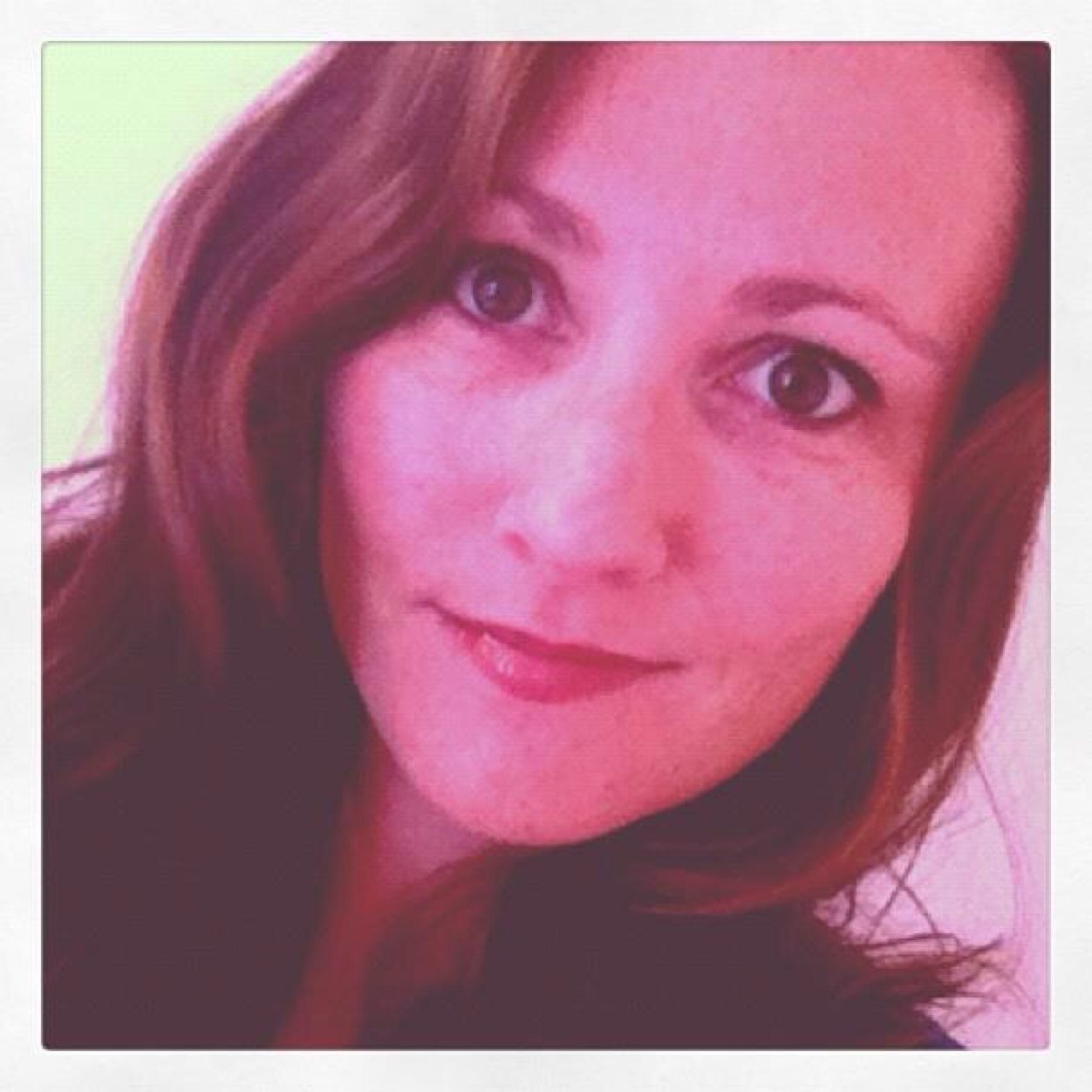 HeyIrish_'s profile picture. Three kids call me Mum. One husband calls me Irish. I love coffee. and chocolate. and Coronation Street.