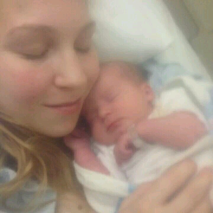 foxsbaby1994's profile picture. 