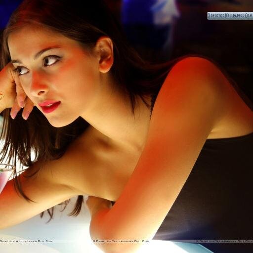 AitonBlack's profile picture. abc