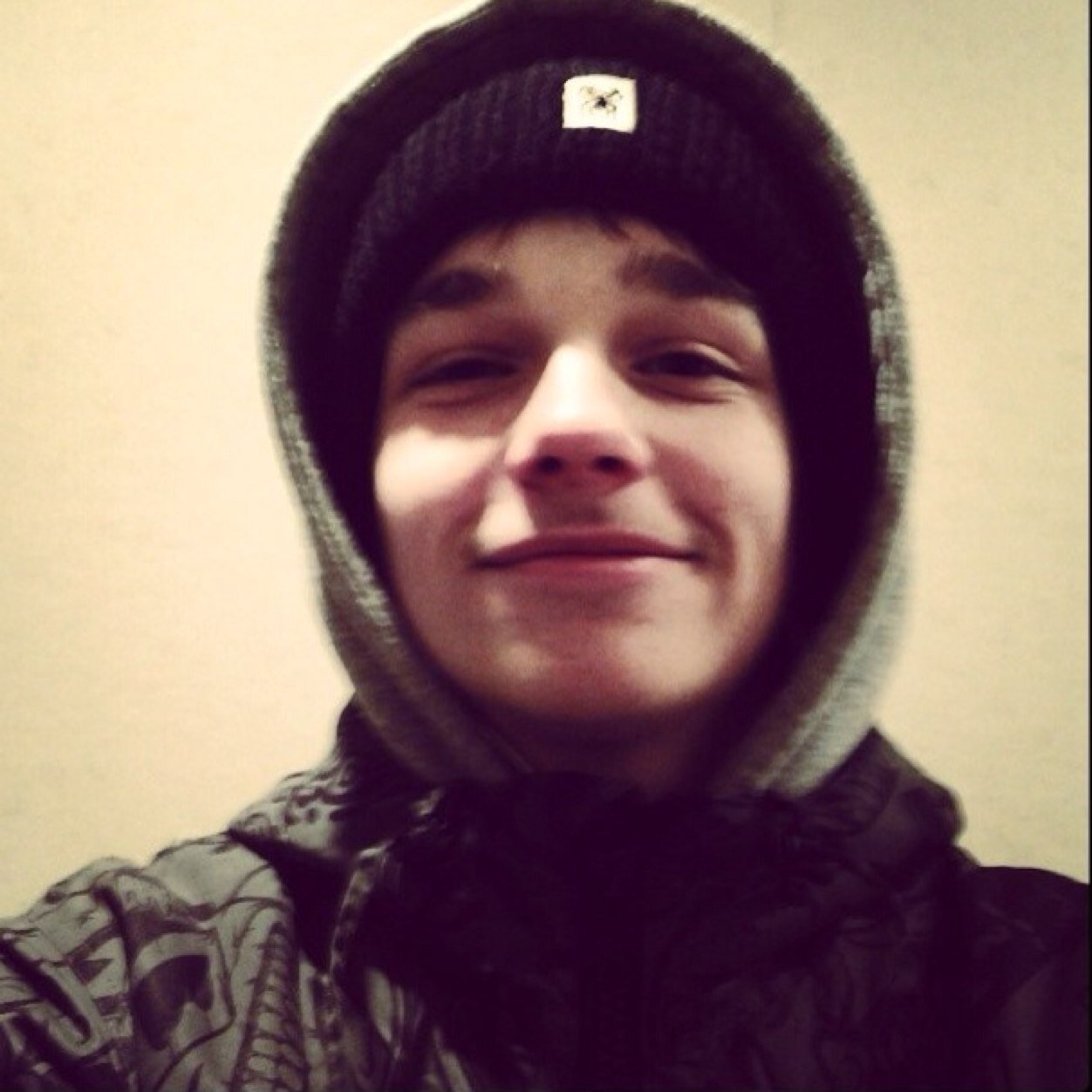Living on the limit!. follow me =D follow & unfollow back.