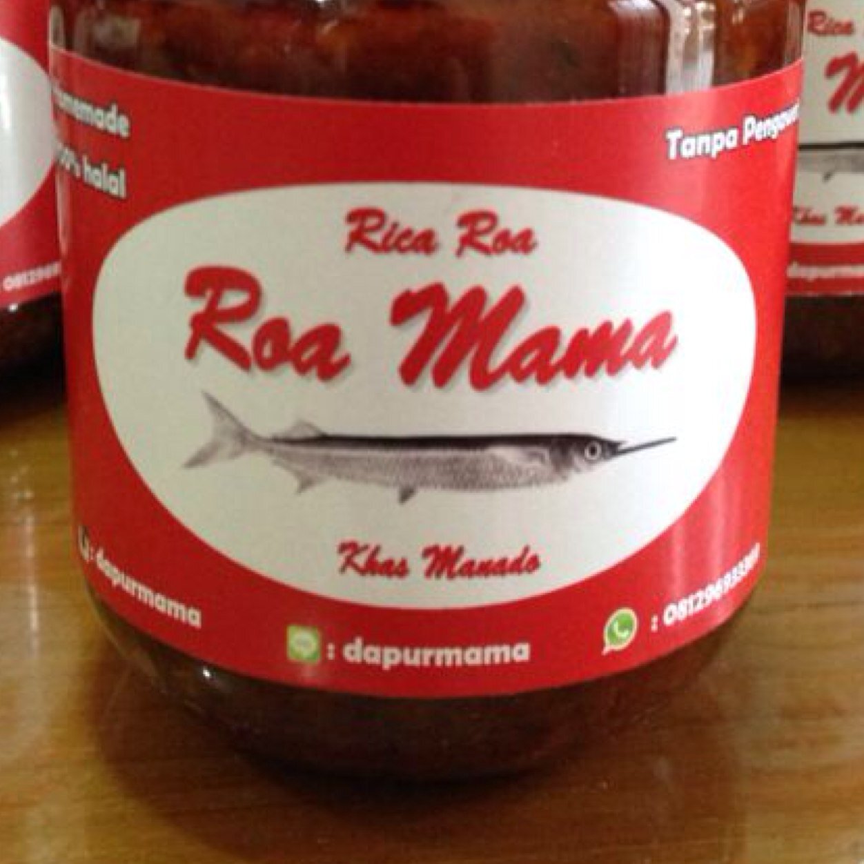 kami menjual RICA ROA / SAMBAL ROA khas MANADO. 100% halal. Untuk order langsung via WA: 0812-969-33369 atau LINE: dapurmama