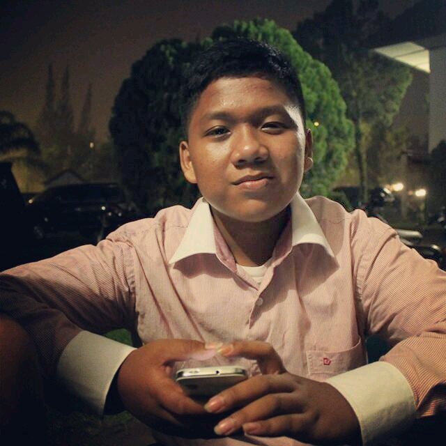 Nama Saya Kristian Dwi Cahyo Sirait AKA Cahyo Cah to the Yo okay ? Find me on Path : Cahyo Sirait