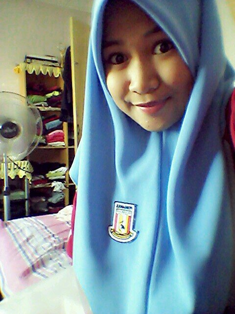 AreArenisz's profile picture. Anis|BatangKali|14|TakenByHaiqal Asal:Kelantan