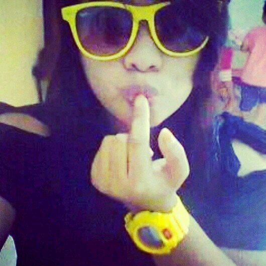 gaul men . Tweet tweet yuk :)