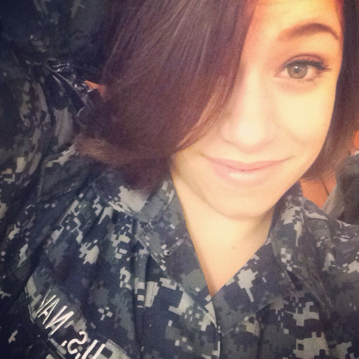 Class of 2013 Graduate. Free Spirit. Cryptologic Technician in the United States Navy. 
⚓️=❤️