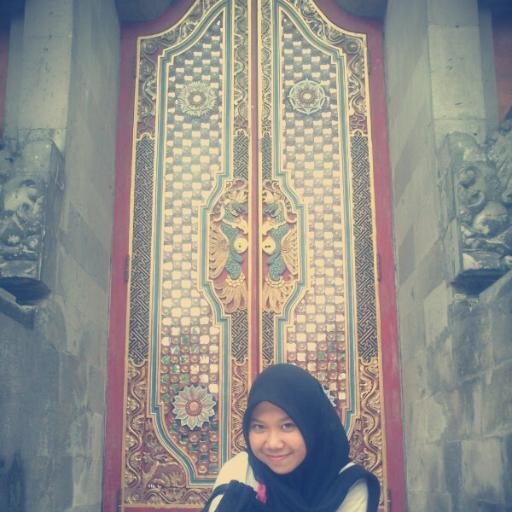 love allah ¤family *my honney ^STIE perbanas surabaya ~ uKm tari .# FlowerDance *