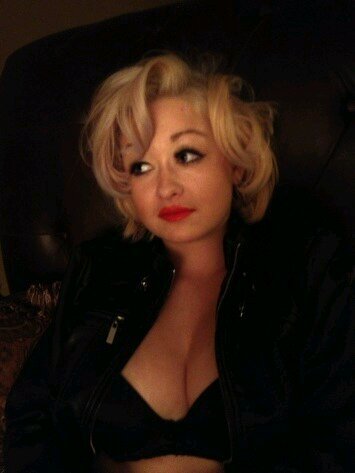 zoeybarnett1994's profile picture. 50s # anchors # the ocean # blessed # college