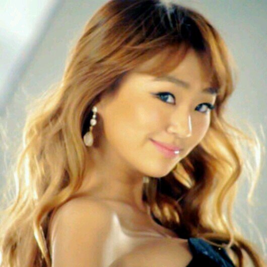 I'm Hyorin leader of #SISTAR.♥ »» 
Just bot not Real!! 
Please support 
#씨스타!!  : Sorry if me update news late. รักสาวๆ ด้วยนะคะ
♥ [ Start : 10/06/55 ]