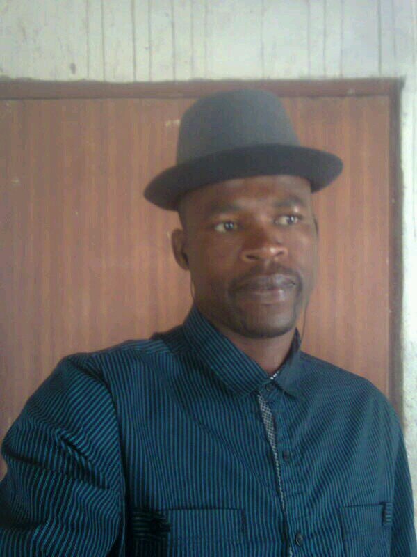 MLFM LISTENER`MAMELODI SUNDOWNS & CHELSEA FANS
Eric48358@ovi.com