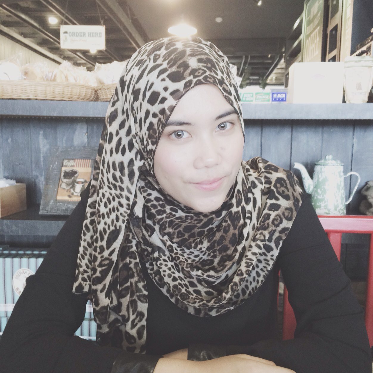 dellanotary's profile picture. 