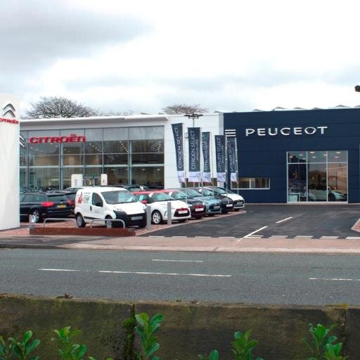 Glenn Cunnington, General Manager - Peugeot Citroen Retail in Sale, Cheshire. Two businesses, under one brand new multi million pound roof