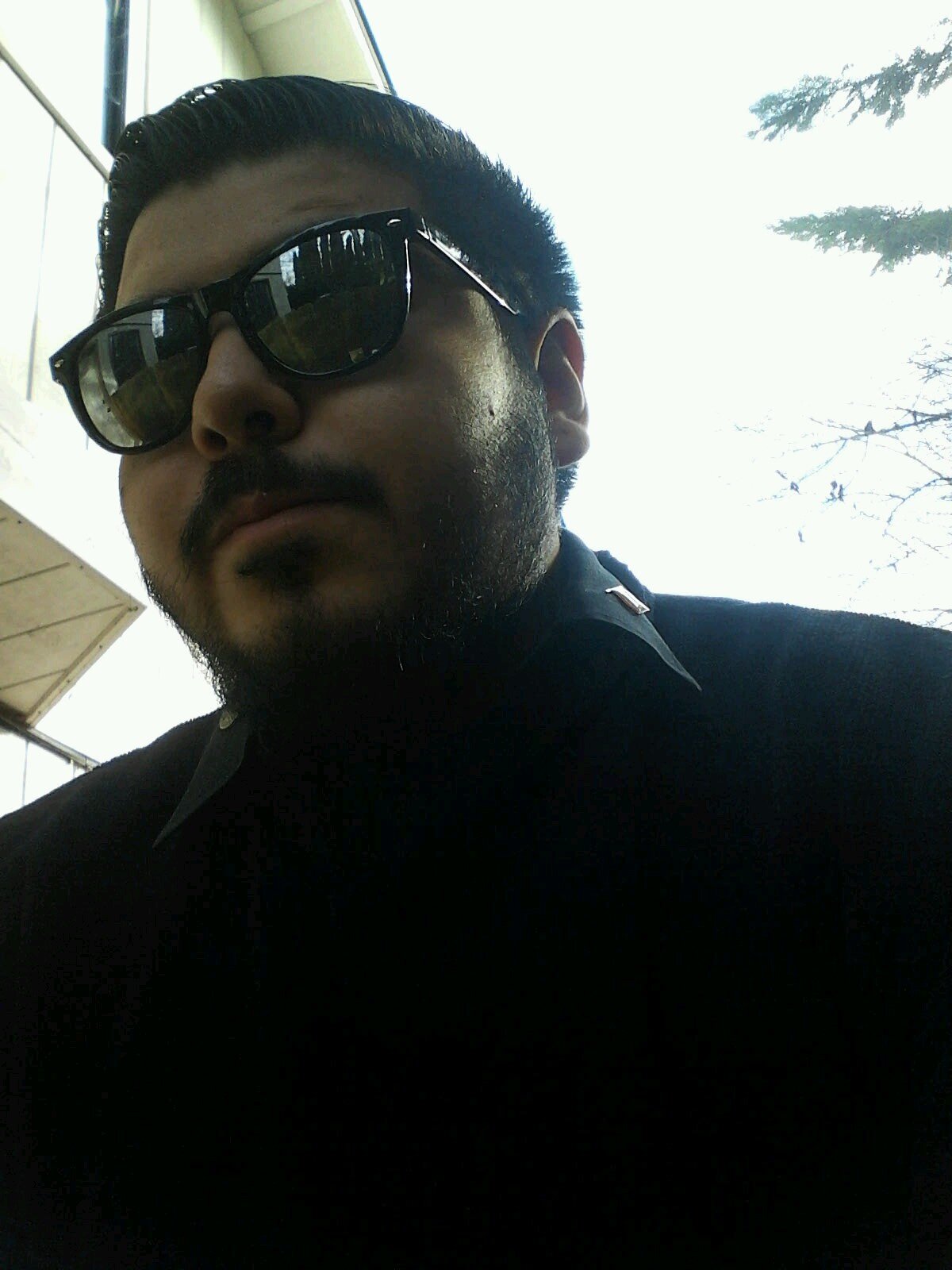 ArtAlmazan's profile picture. 