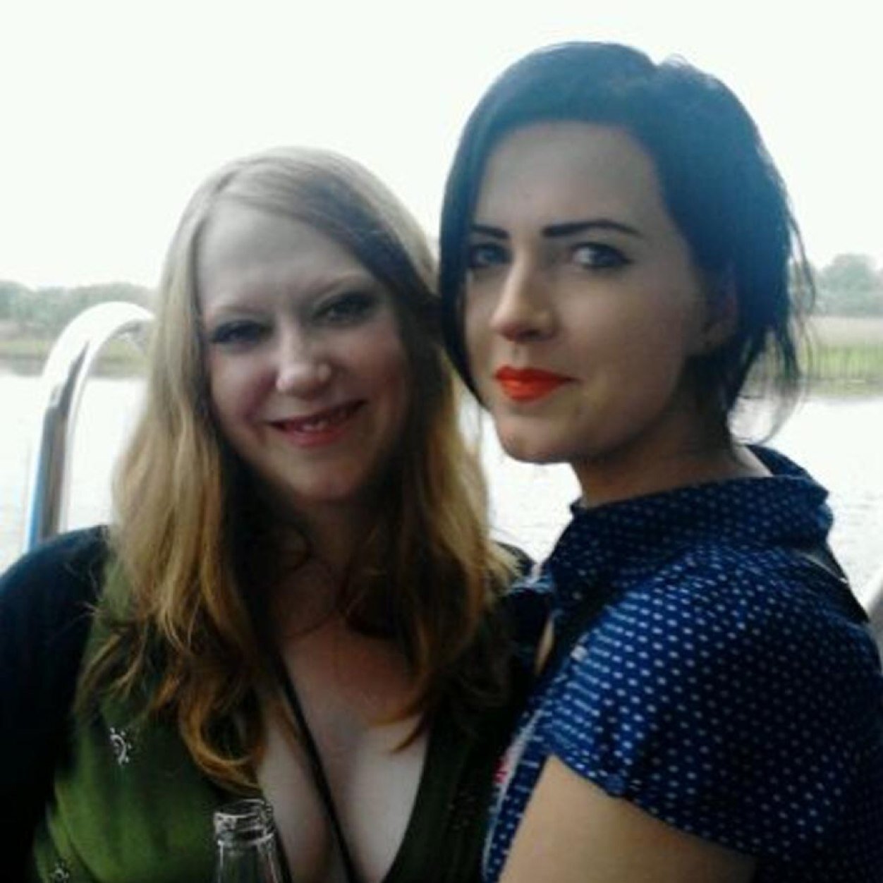 sardinesfortea's profile picture. 