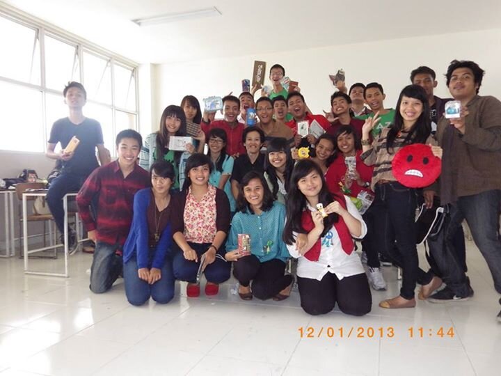 12IPS1_13's profile picture. XII IPS 1 2010-2013 - anak asuh Ms.Rini - Kelas Solid - MIMPI =)) || yang merasa pernah SOLID di kelas ini yuu follow and follback yaa :D