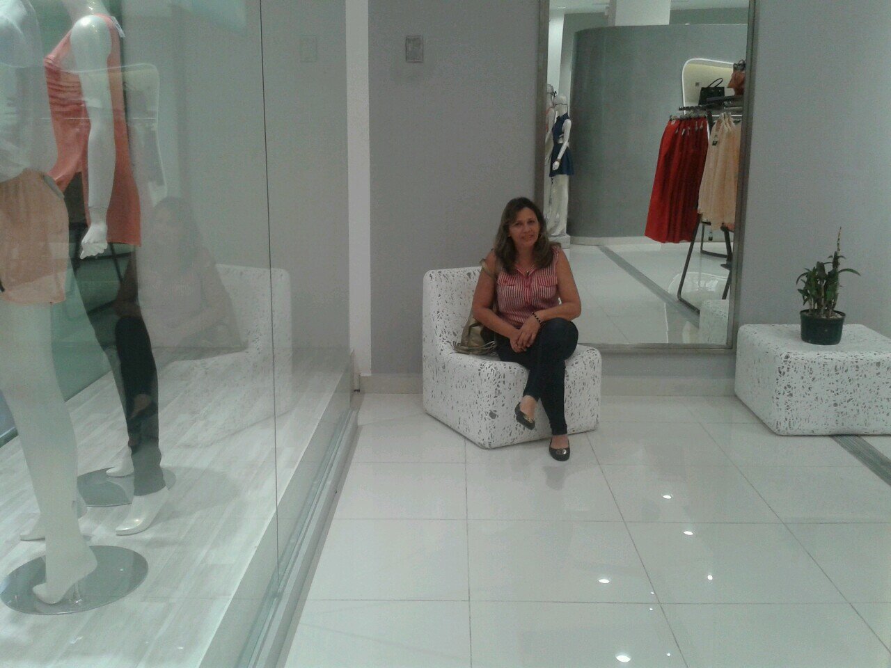 adrriana12's profile picture. 