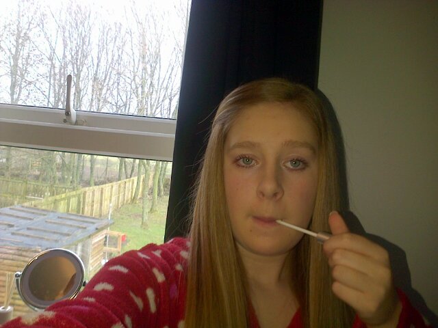 #selfie #yolo Follow me I follow bak straight away!! Thanks!!