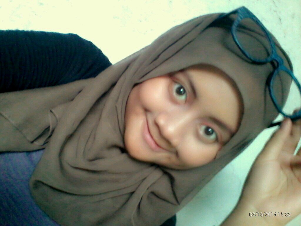 i am not the perfect gril. i extrinsic from simple family . i loved mom & dad. midwife is my ideal |ALLAH