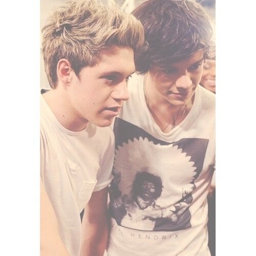 // main - @90skidsnourry // layout acc - @sexuallayouts //
