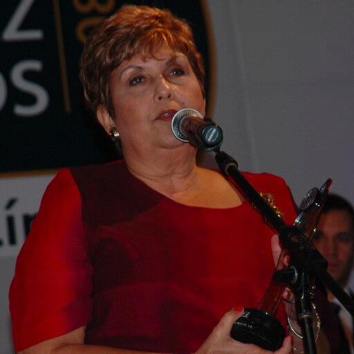 Directora General y Fundadora de Estudio Diná de Educación Musical