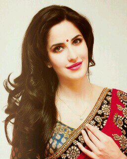 I born to sing...and to do creations..
my life my choise....
 I think Being a lady is an attitude..i love aditya roy kapoor, katrina,and Arijit Singh madly