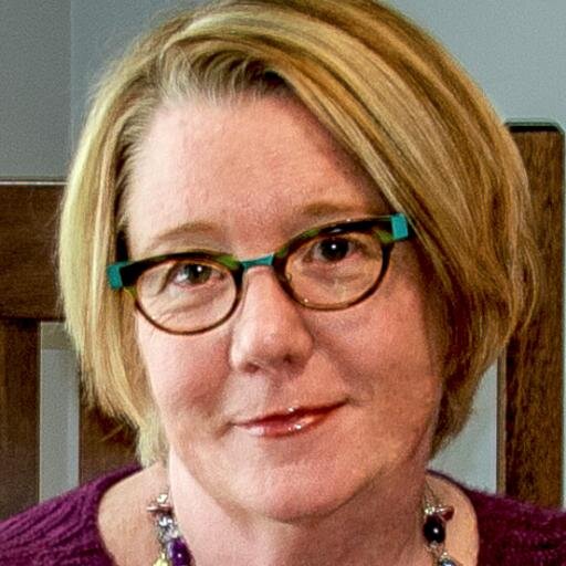 Experienced litigator - Optimistic family law lawyer Georgian Bay lover - Past President Women's Law Association of Ontario