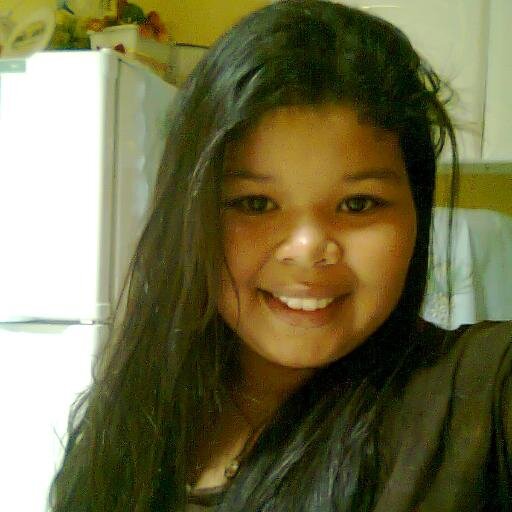 Como eu sou ? Isso depende de você, tenho um lado extrovertida, legal, chata... Cada um tem meu lado que merece !