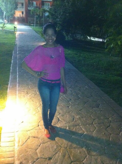 iNahomyMc's profile picture. I'm too nice to everyone I never say no, & always give my best smile although all is not well. G