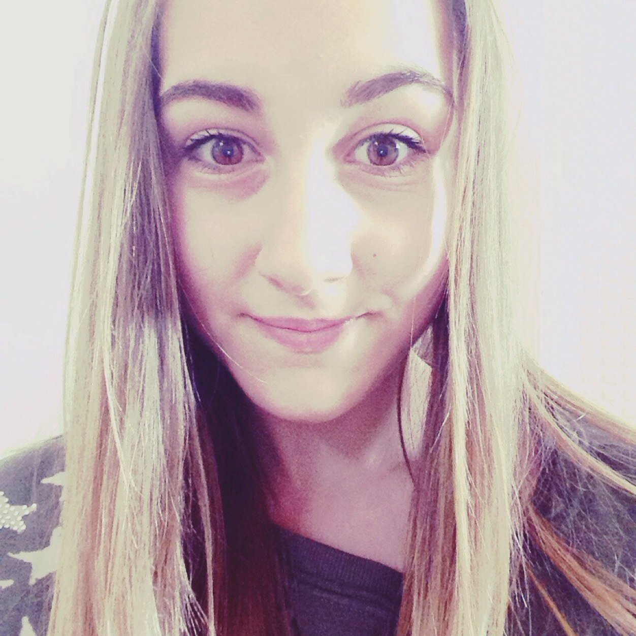 meg_mitchell02's profile picture. // follow back