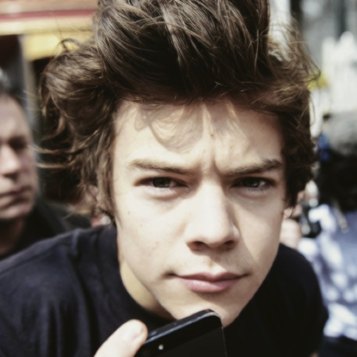 Hiiiiii. Cute as a b***** every single one of you. ~TBCI~