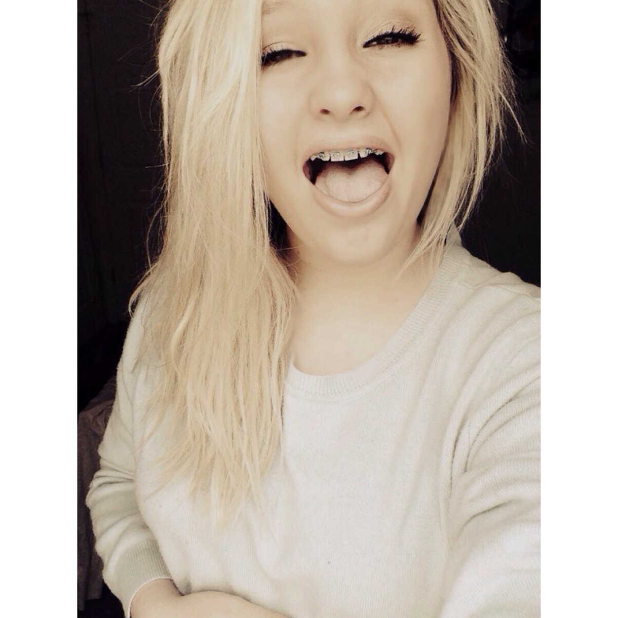 LinleighhPaigge's profile picture. http://t.co/5vjj7aJhc1