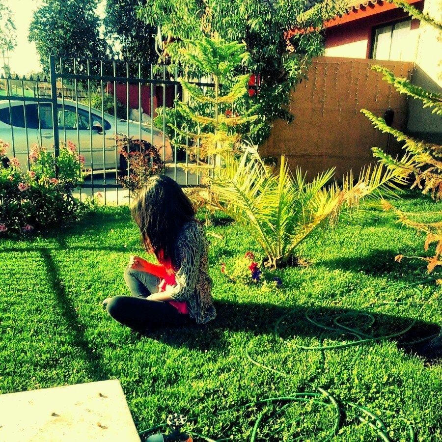 Mujeres no lloren por un hombre , el delineador sale caro:c , Follow me , Follow back;) One direction is my life:3