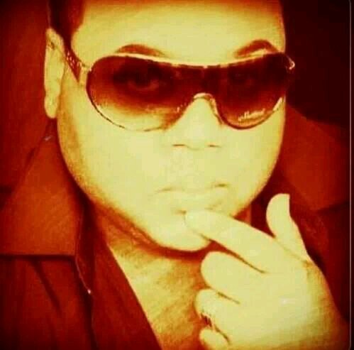 Hey whats good?? Guess life just made it alot easier for me.. hit me up guys... Inbox for my number