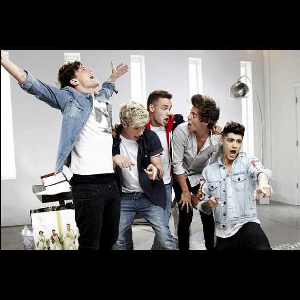 hey ;) you just won a free follow from @1Dbin so follow them! thank you babe ♡