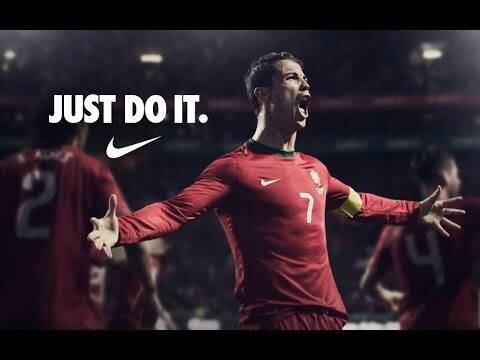 ronaldo fanatiğiyim yani futbolu çok severim öğrenciyim