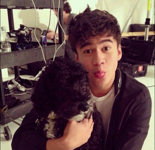 Never give up because Calum will follow you. If you need help with his follow tweet me at my main: @Fandom_Crazed