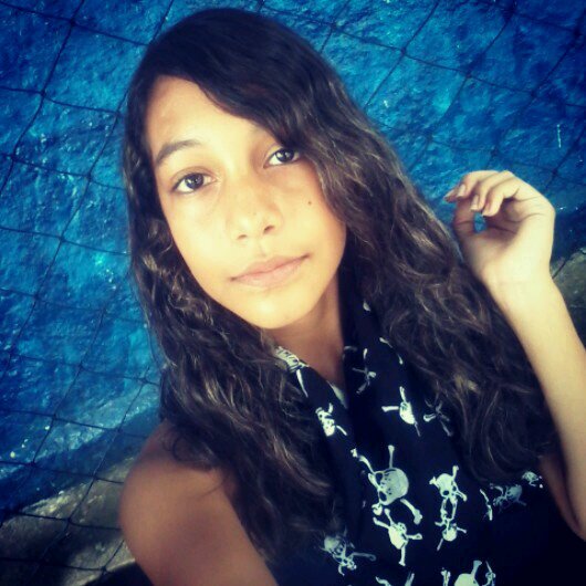 Rock and Roll/Guns'N Roses/Charlie Brown Jr...' I'm happy. And it will always be so, keep smiling'... Hy babys, i am a 013 :D