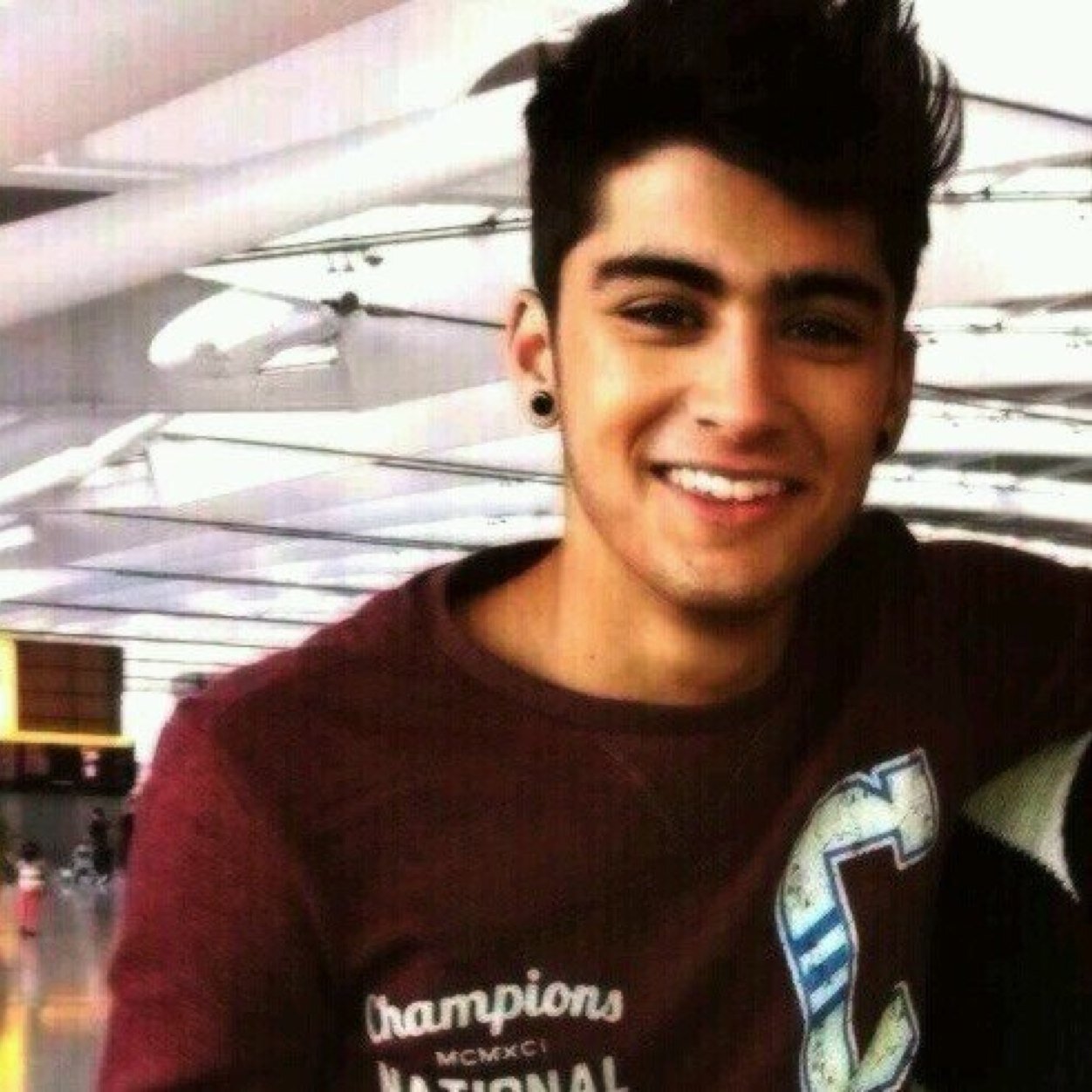 finn malik | single | 20