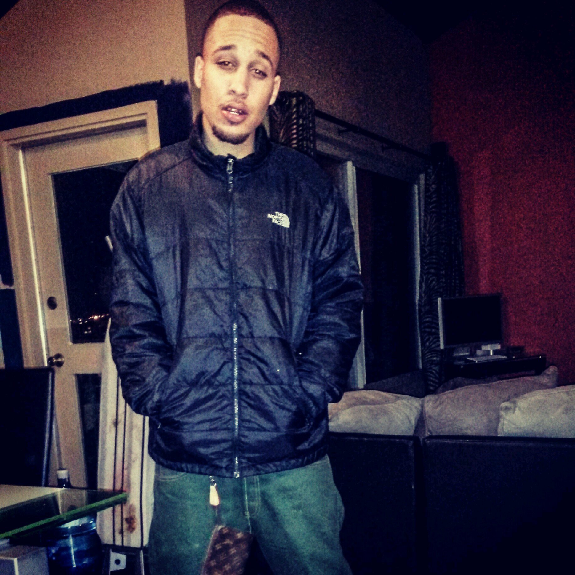 The Official Upcoming Rapper/Singer  18 Years Old Jiggs comin from the bayarea #RichCity [For Booking Contact:JiggsMusicTv@gmail.com]