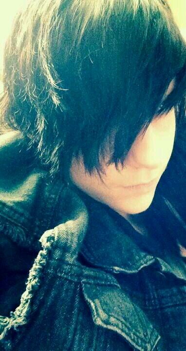 @ronnieradke followed me 7/14/13 ¦¦song writer¦¦ @botdfmusic followed me 7/9/13 at 8:12pm 3333 and I work at Hot Topic