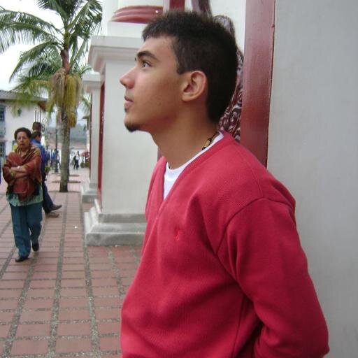 Romántico oculto, soñador persistente y loco por naturaleza