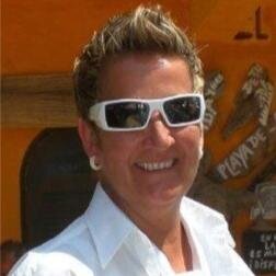 Health and Wellness Superfood junky. Entrepreneur, dog lover, Canuck fan addicted to G-Stars and boots.