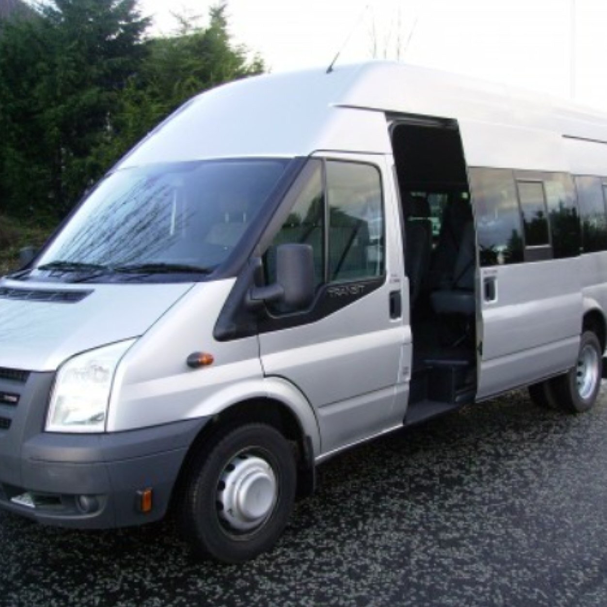 EventDropperLiv's profile picture. Mini bus hire operating from Liverpool city centre...Festivals, Nights Out, Football Matches, Airport runs etc... Bookings Contact 07944600479