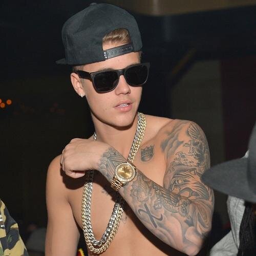 TE DEI UM FOLLOW GRÁTIS AGORA SEJA QUERIDO(A) POR FAVOR E SIGA O @owhjustin , OBRIGADO DESDE JÁ (: