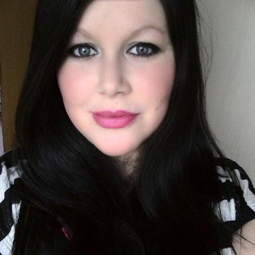 I'm a 29 year young German girl. I'm a Blogger @ https://t.co/gQNHQ87INd, so visit my page =) .