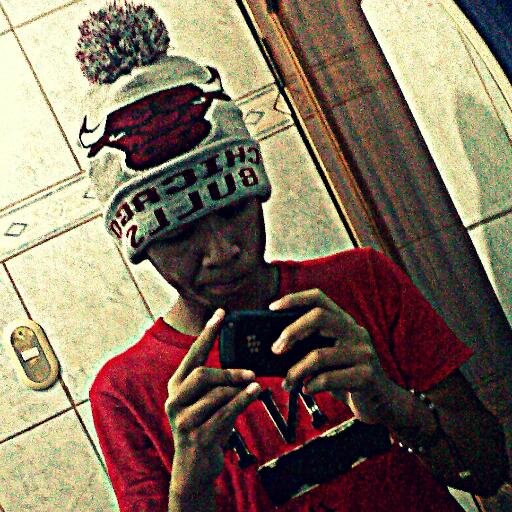Nunca pensé que sería fácil, 
Porque hay mucha distancia ahora, 
Y las paredes nos están atrapando. 
DOWN TO ♪♫♥EARTH JUSTIN BIEBER♥