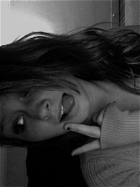 I couldn't even begin to try to describe me, but either way, I guarentee you're nothing like me.