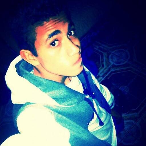 Soy actiVo, extrovertido muyyy graxioso creo q demaciado hay momentos q llego a ser insoportable