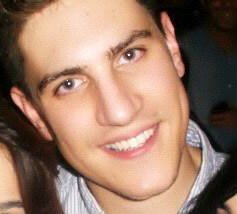 serapiovazquez's profile picture. proyecto de teleco... rodeado de cables y cosas que pueden hacerte la vida más facil! innovar no es inventar si no mejorar algo inventado